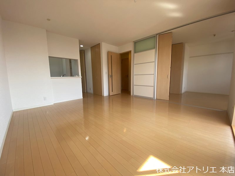 IKメゾン　Ａ棟・B棟 リビング