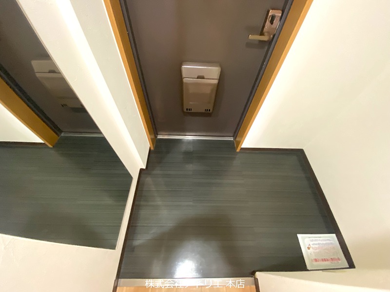 アンドユーイワキ・東大阪 玄関