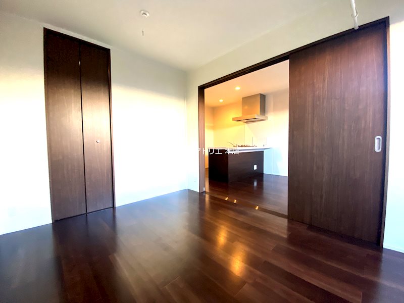 ローゼラルジュＡ・Ｂ棟 ベッドルーム