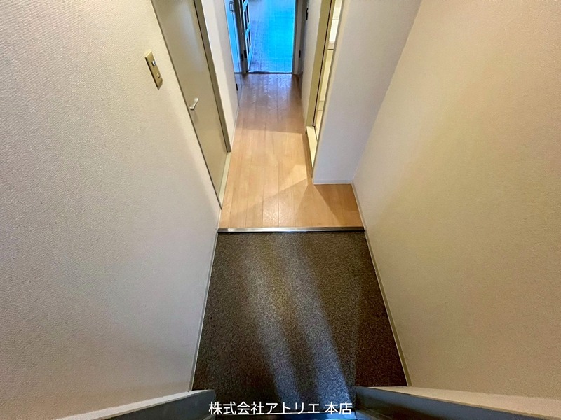 カーサフロレスタ 玄関