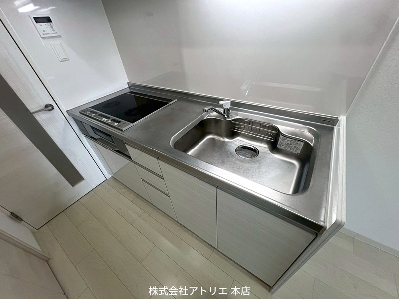クリエオーレ庄内栄町Ⅱ キッチン
