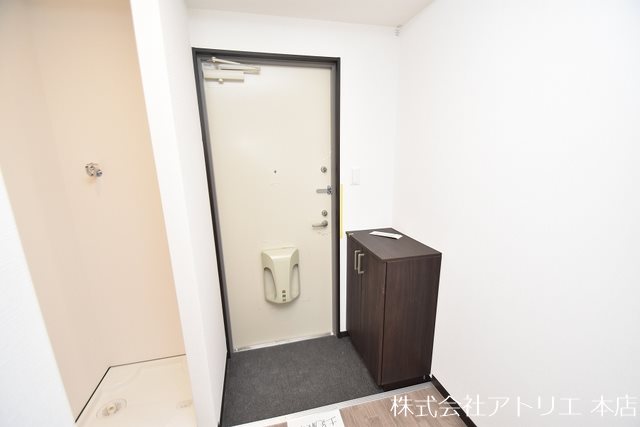 みおつくし高井田 玄関