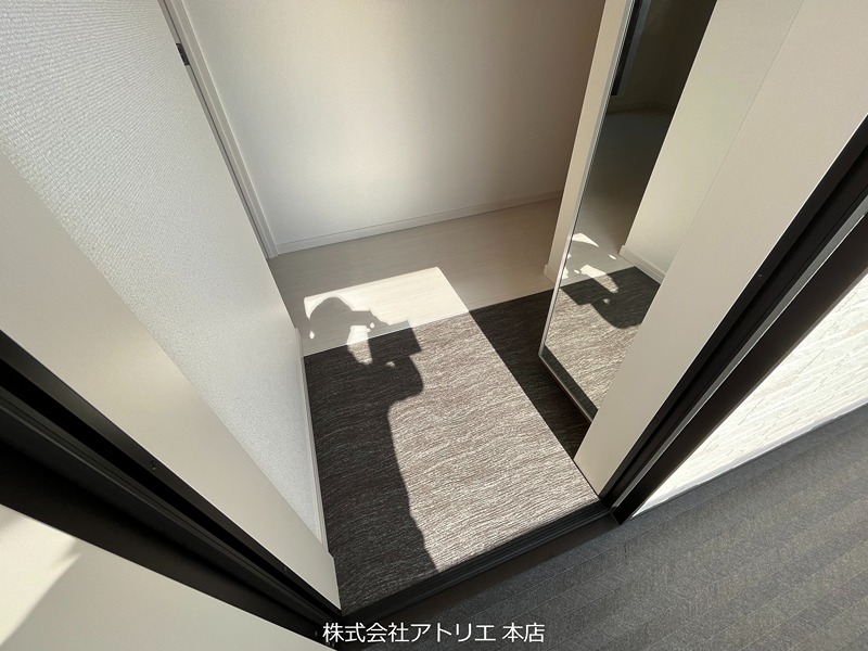 コスモクレスト荒本 玄関