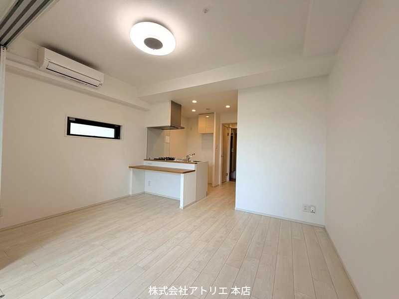 ソルテラスOSAKA EAST GATE リビング