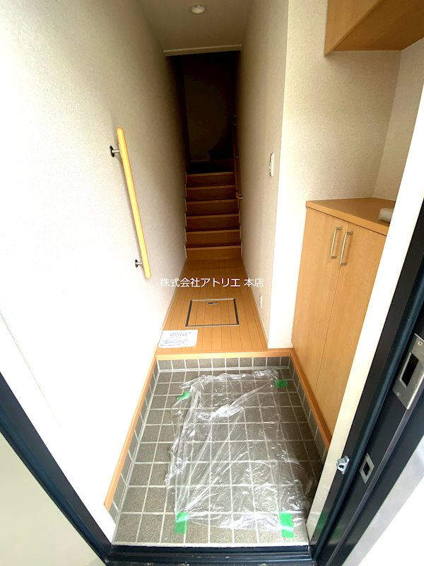 シャーメゾン稲田本町A棟 玄関