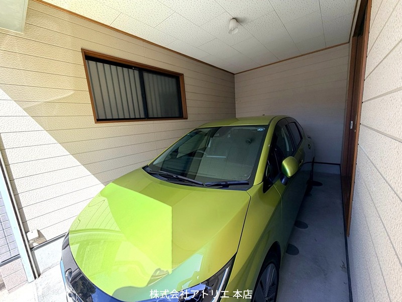 長尾元町4丁目貸家   駐車場