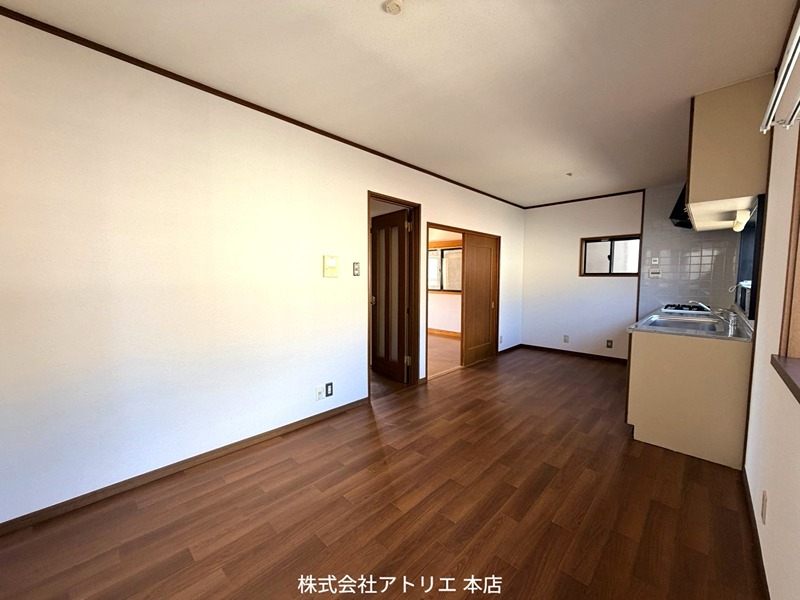 長尾元町4丁目貸家   リビング