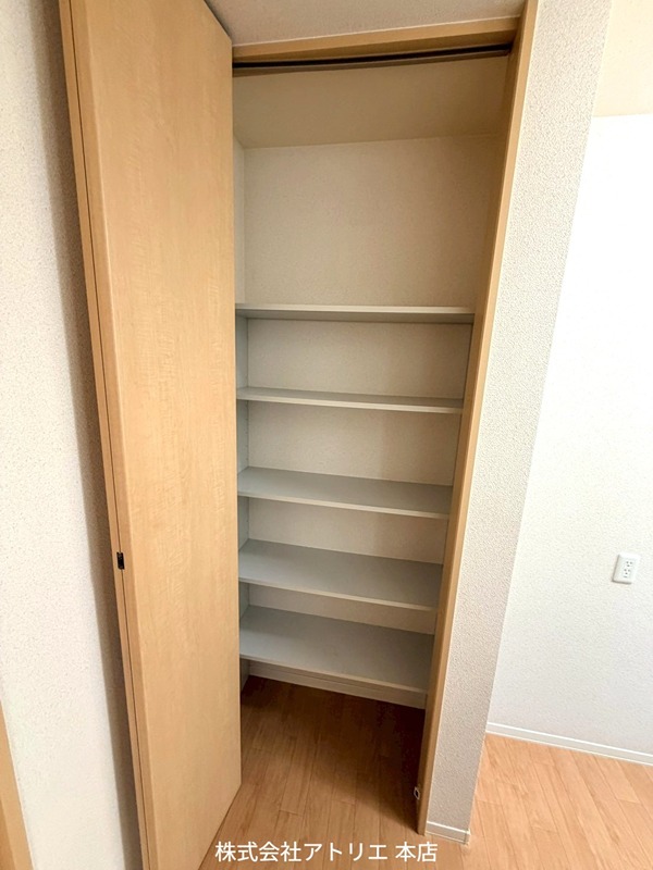 シャーメゾン宮ノ前 収納