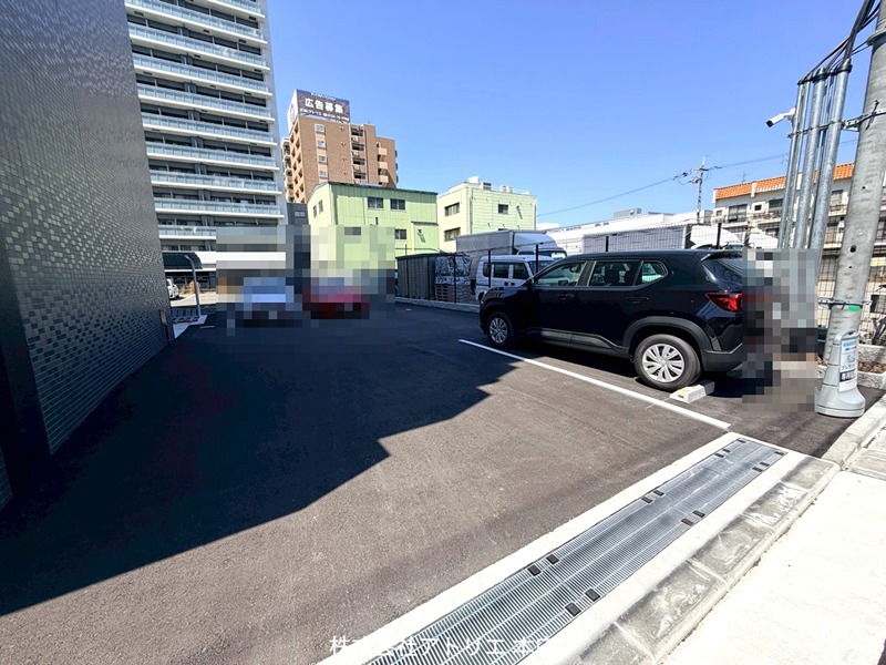 プレサンス長田レジェール 駐車場