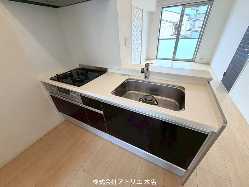 山一圓 キッチン