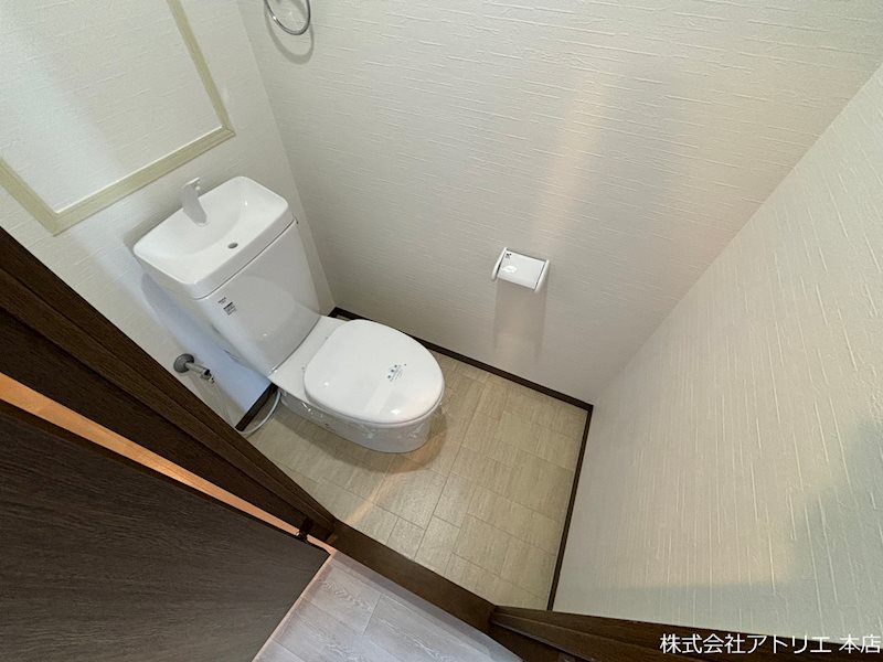 トライアンファルアーク トイレ