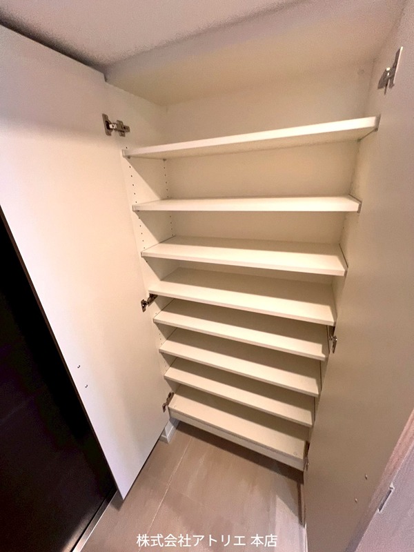 S-RESIDENCE高井田beleta 収納