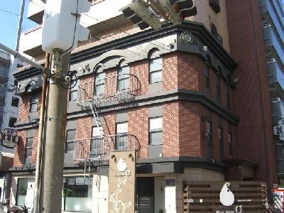 エイチ・ツーオー高井田ビル エントランス