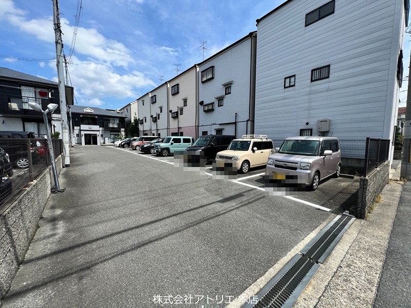 サンビレッジ・ナカモリ 駐車場