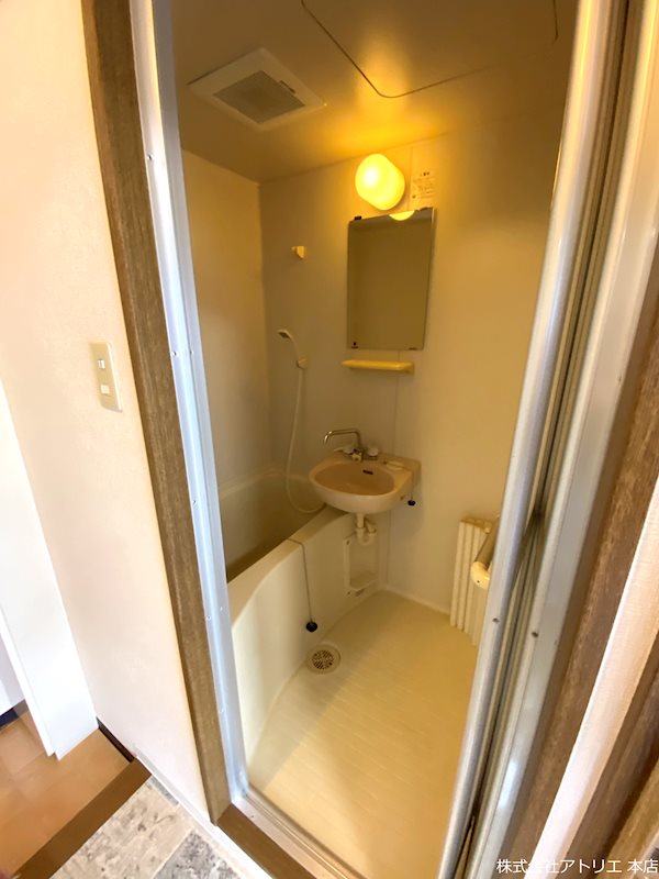 EAST　RESIDENCE　NAGATA 洗面所
