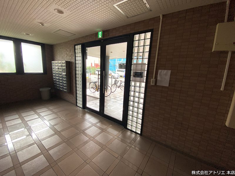 EAST　RESIDENCE　NAGATA ロビー