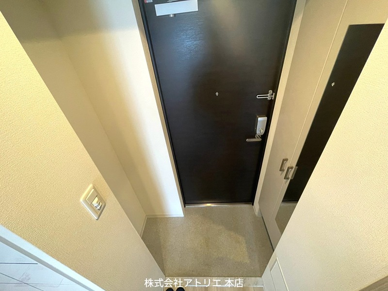 インザライフ大阪EAST RESIDENCE 玄関