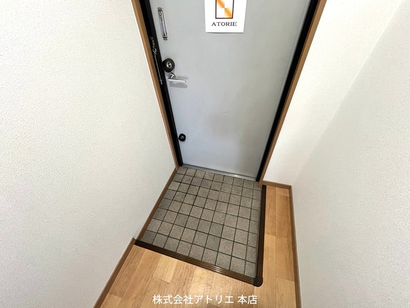 レジデンス清 玄関