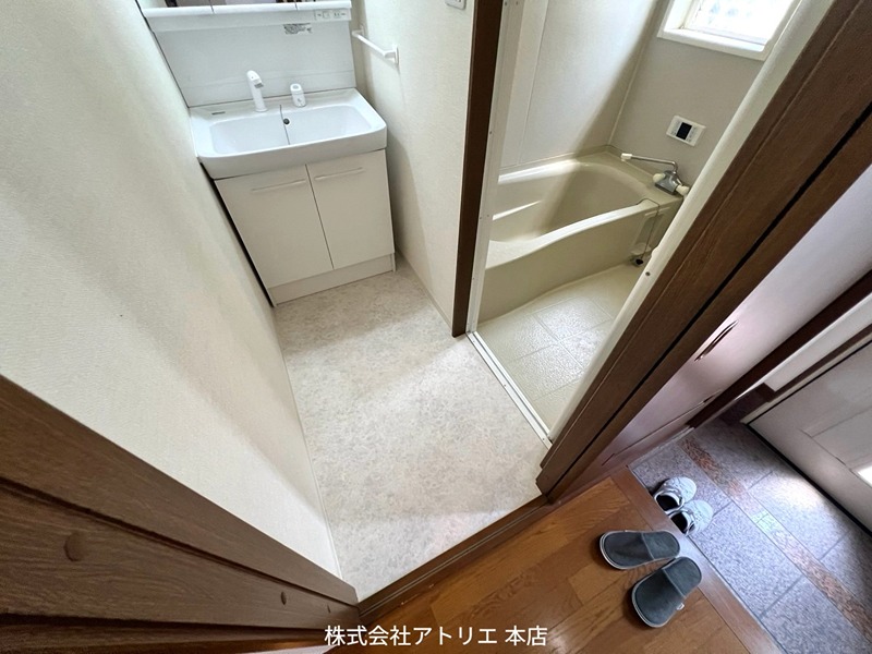 森河内西1丁目戸建て 洗面所