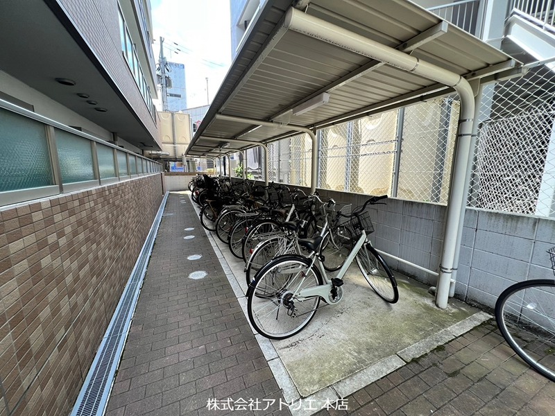 ルミエール・フジ 駐車場