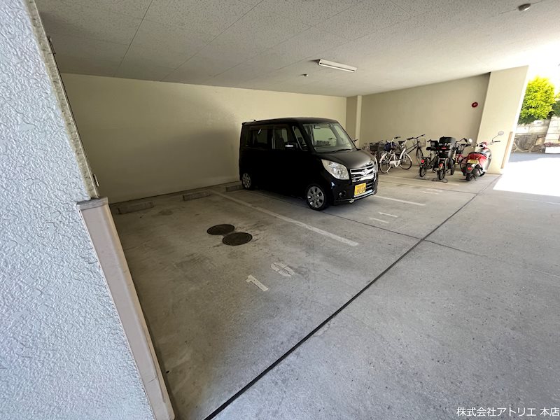 第5大原マンション 駐車場