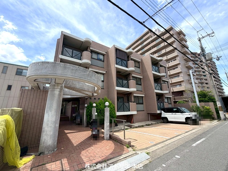 リストラフェイス 外観