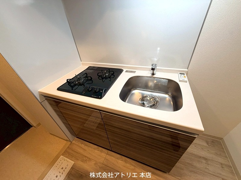 フォーリアライズ大阪ミッテ キッチン