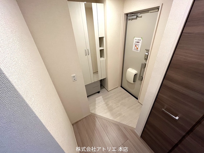 Casa Serena（カーザ　セレーナ）Ｂ棟 玄関