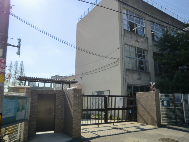 TSUJIHANAビルディング 小学校