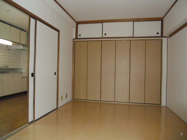 サンライズ長田 収納