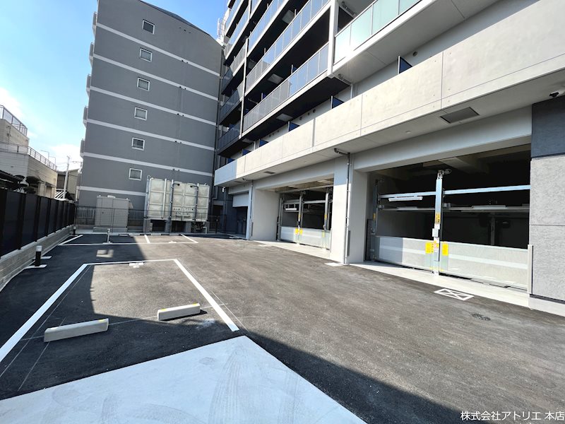 S-RESIDENCE高井田Central 駐車場