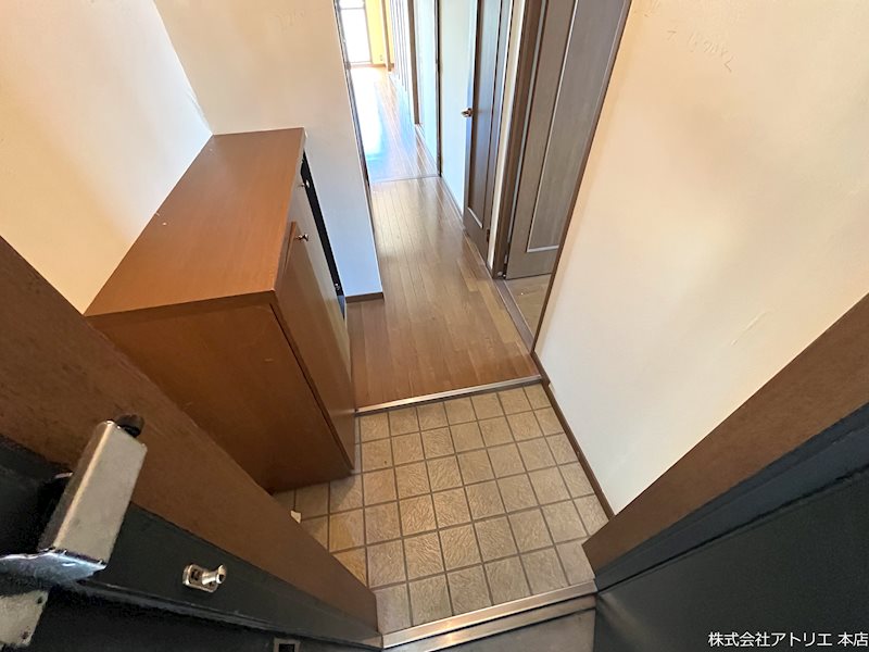アンソレイエ 玄関