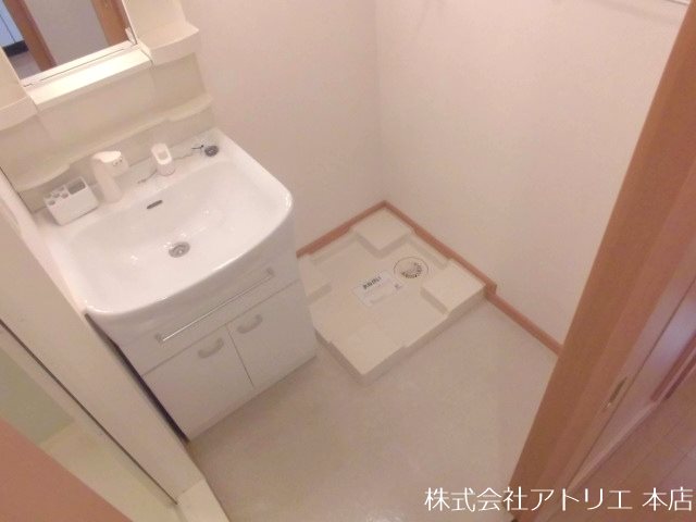 ウエストワン東大阪 洗面所