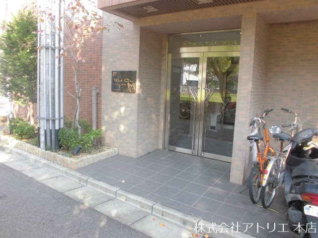 ウエストワン東大阪 エントランス