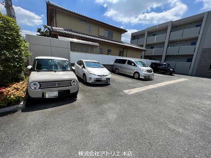 ヴァンベール 駐車場
