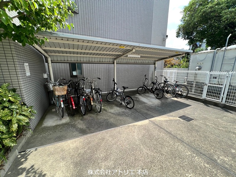 ヴァンベール 駐車場
