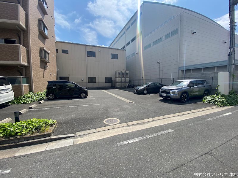 アーバンリブ 駐車場
