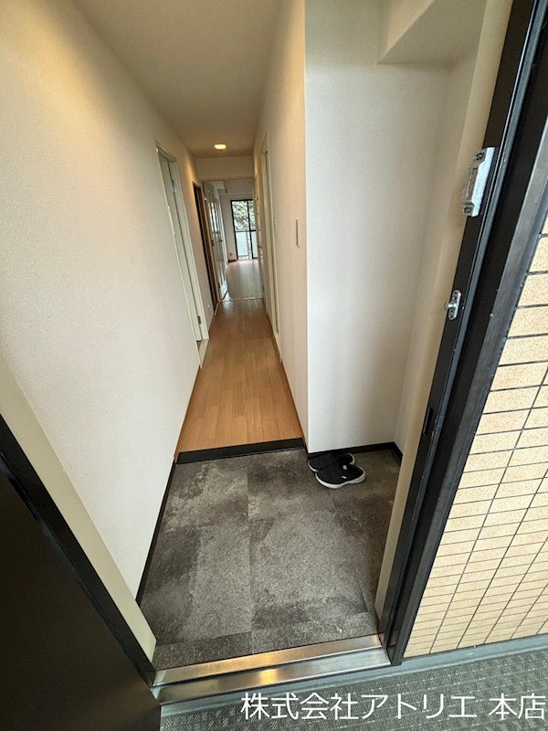 メゾンエトワール 玄関