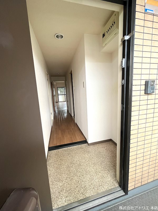 メゾンエトワール 玄関