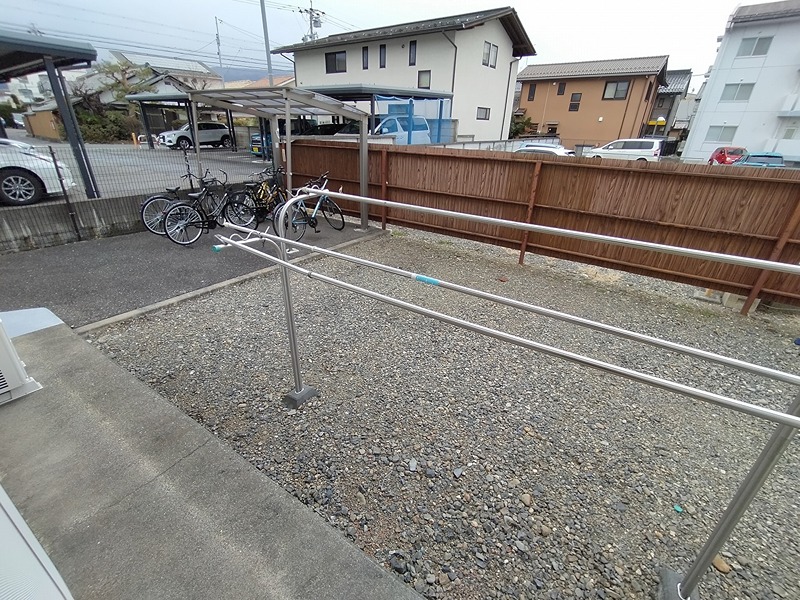 サニーハイツ文園 駐車場