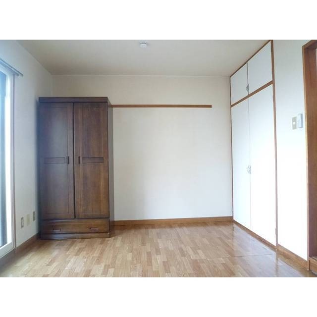 マンションエレガンス ベッドルーム