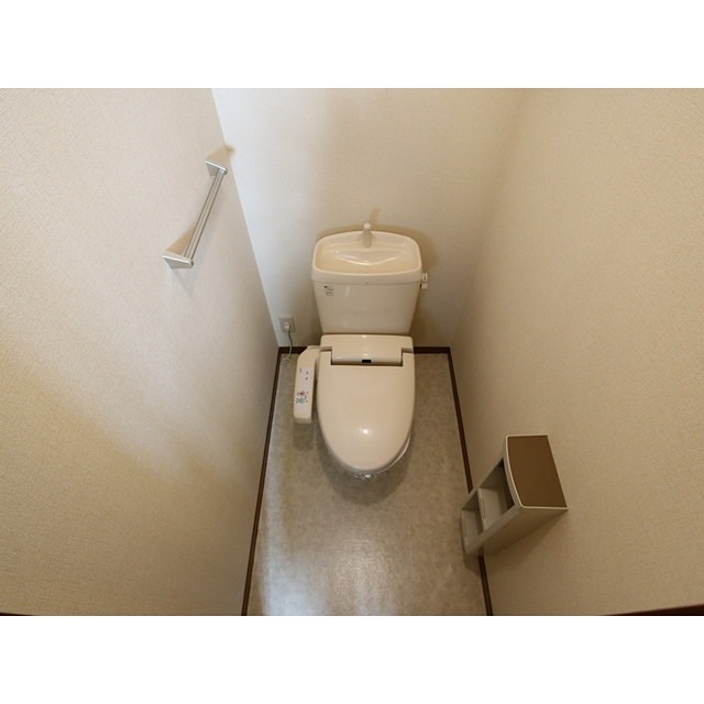 シャルム城東Ａ棟 トイレ