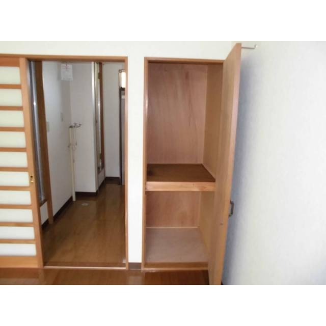 ブライトン　ササヒラ 収納
