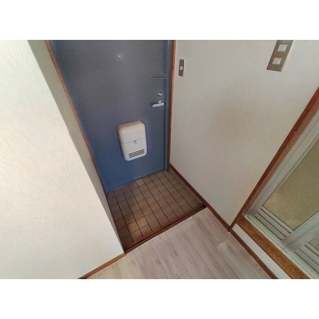 アクティス元町 玄関