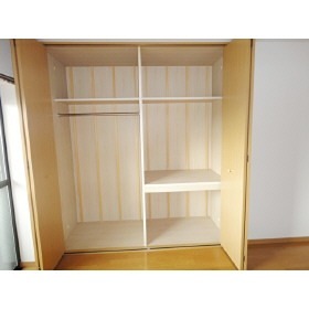 フレンドリーハイツ紺屋 収納