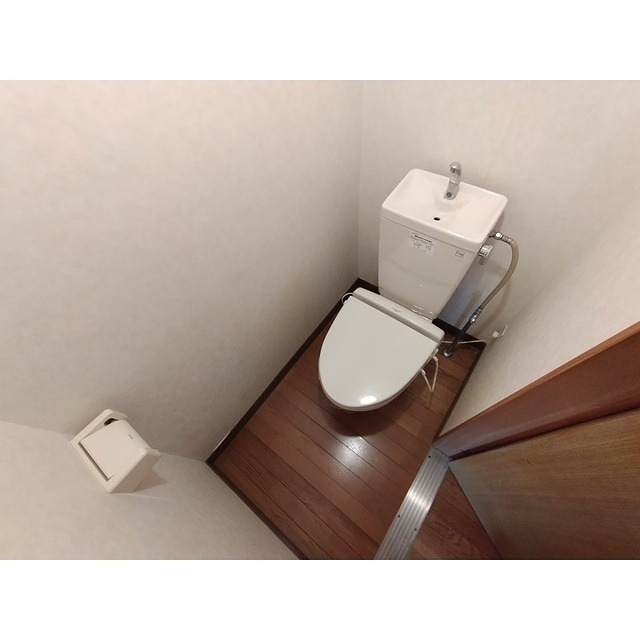 サンビューササヒラ トイレ