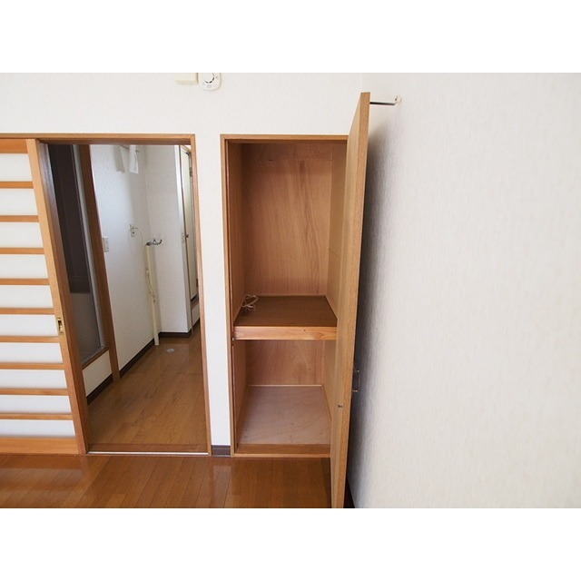 ブライトン　ササヒラ 収納