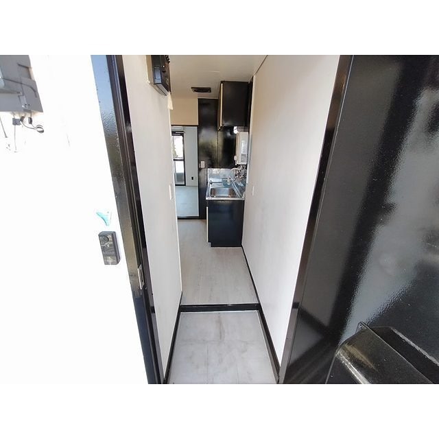 ＤＳハイツ沢村　南 玄関