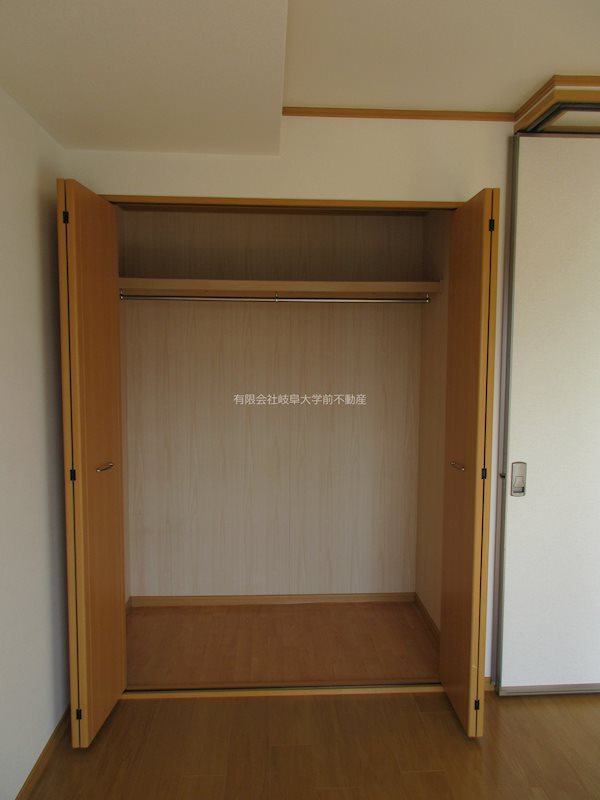 プラウ正木 収納