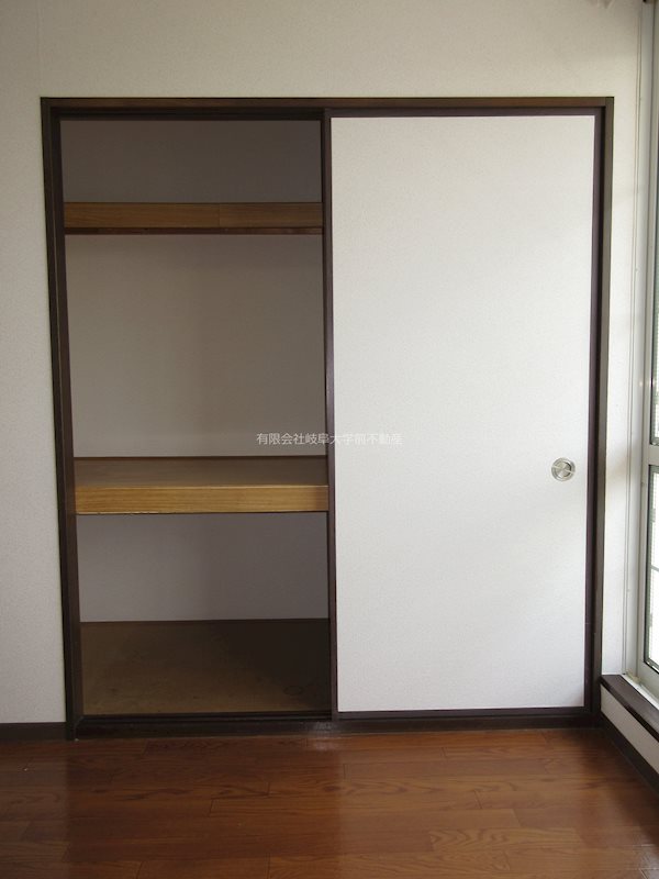 サニーハイツくろの 収納